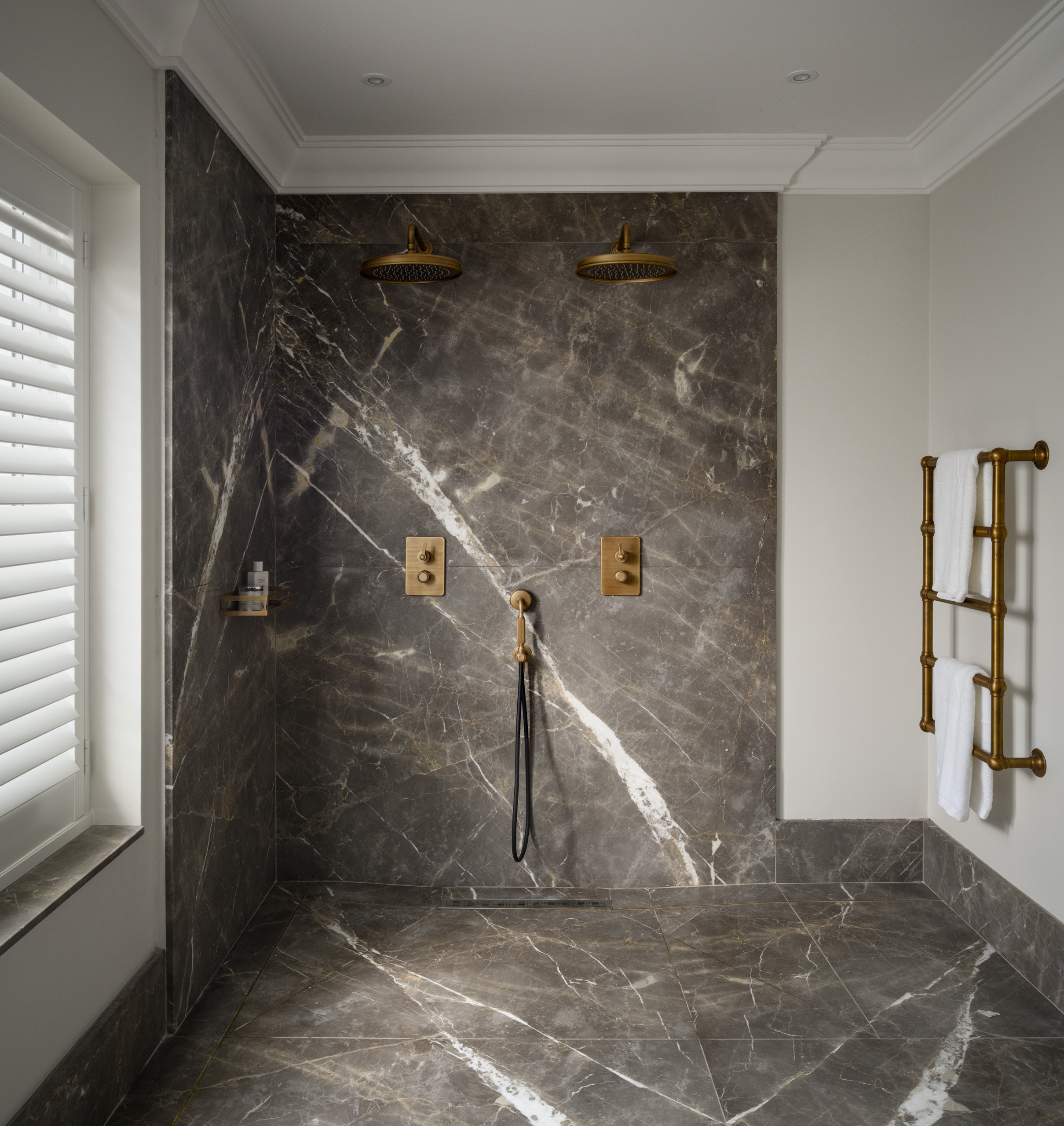 Web MB En Suite Shower © ZAC and ZAC