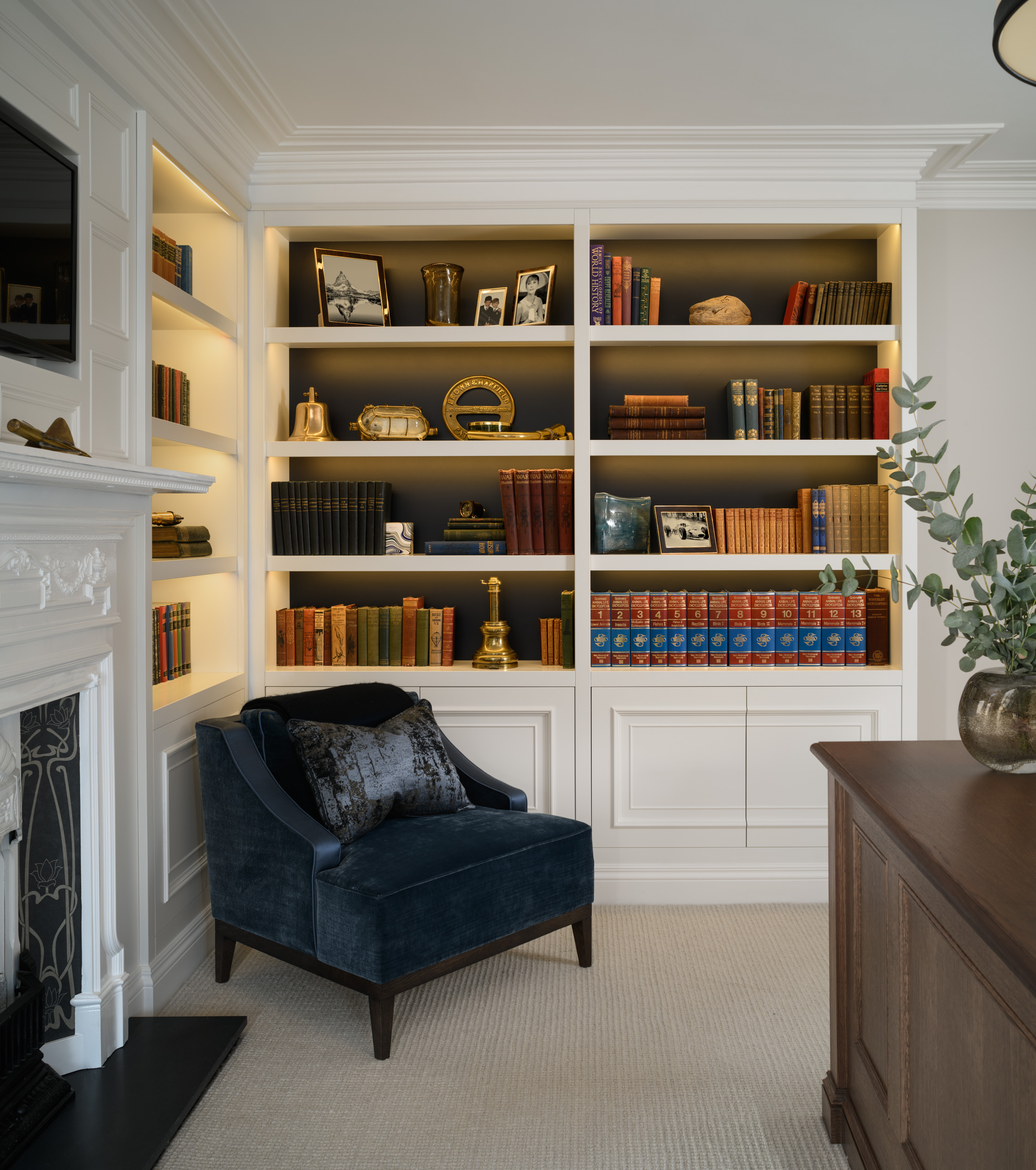 Web Study Shelves - Lights on © ZACandZAC